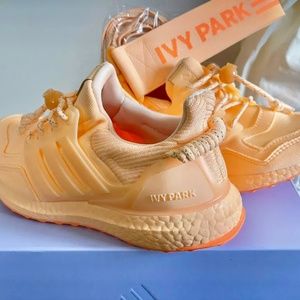 Ivy park x Ultraboost OG ‘Rodeo -Acid Orange’ size M4 W5 GOAT Certified